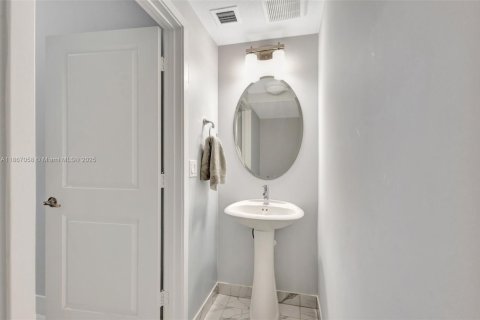 Adosado en venta en Palm Beach Gardens, Florida, 3 dormitorios, 199.18 m2 № 1896518 - foto 24