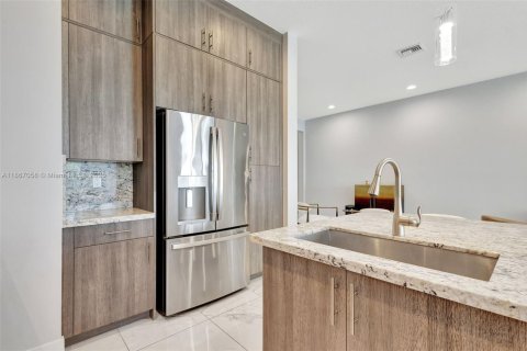 Adosado en venta en Palm Beach Gardens, Florida, 3 dormitorios, 199.18 m2 № 1896518 - foto 16