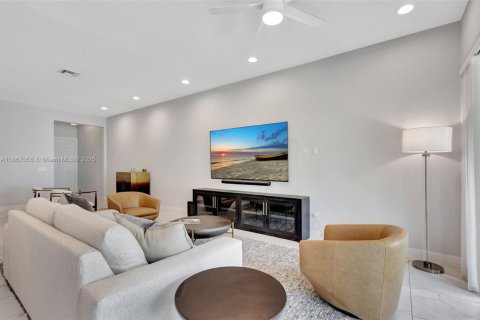 Adosado en venta en Palm Beach Gardens, Florida, 3 dormitorios, 199.18 m2 № 1896518 - foto 8