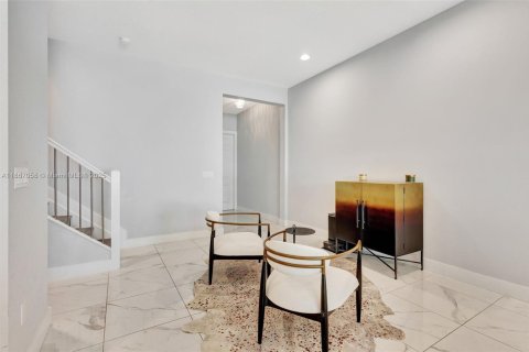 Adosado en venta en Palm Beach Gardens, Florida, 3 dormitorios, 199.18 m2 № 1896518 - foto 7