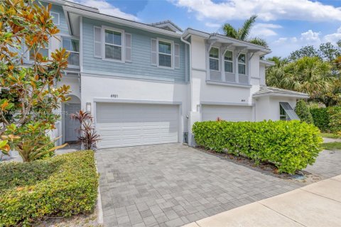 Adosado en venta en Palm Beach Gardens, Florida, 3 dormitorios, 199.18 m2 № 1896518 - foto 2