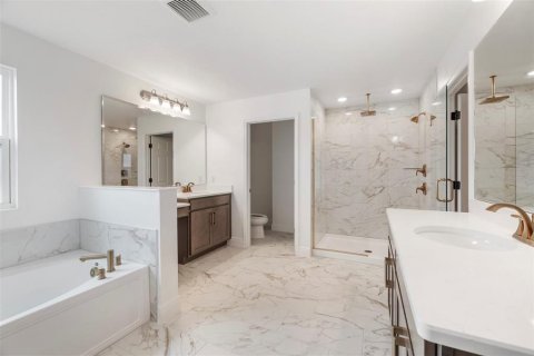 Villa ou maison à vendre à Minneola, Floride: 6 chambres, 430.88 m2 № 1886958 - photo 15