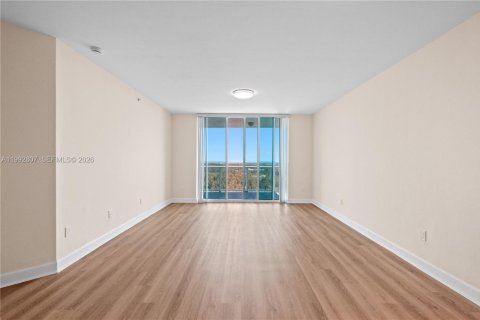 Купить кондоминиум в Норт-Майами, Флорида 3 спальни, 167.32м2, № 2056698 - фото 30