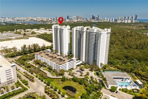 Купить кондоминиум в Норт-Майами, Флорида 3 спальни, 167.32м2, № 2056698 - фото 4