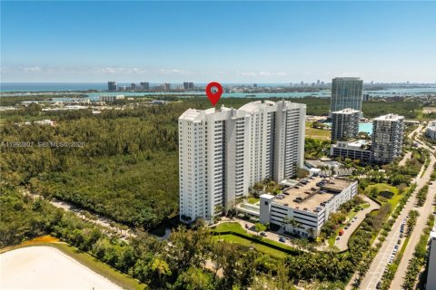 Купить кондоминиум в Норт-Майами, Флорида 3 спальни, 167.32м2, № 2056698 - фото 3
