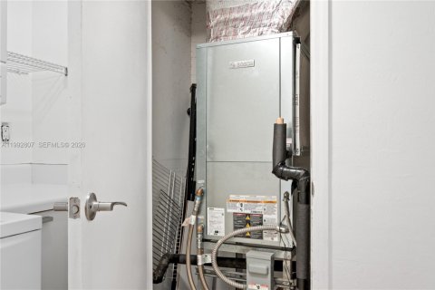 Купить кондоминиум в Норт-Майами, Флорида 3 спальни, 167.32м2, № 2056698 - фото 27