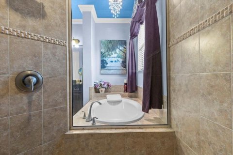 Villa ou maison à vendre à Tampa, Floride: 5 chambres, 389.35 m2 № 1813816 - photo 16