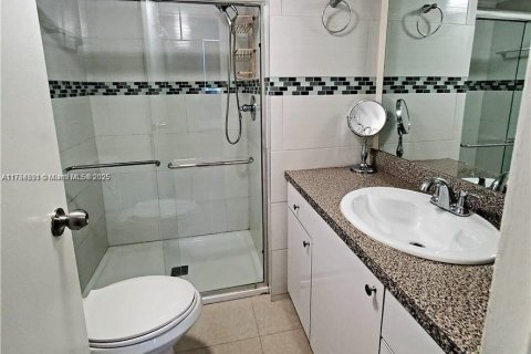Condo in Lauderdale Lakes, Florida, 2 bedrooms  № 1731333 - photo 7