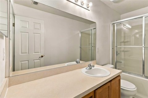 Touwnhouse à vendre à Riverview, Floride: 2 chambres, 128.76 m2 № 2384357 - photo 13