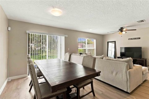 Touwnhouse à vendre à Riverview, Floride: 2 chambres, 128.76 m2 № 2384357 - photo 6