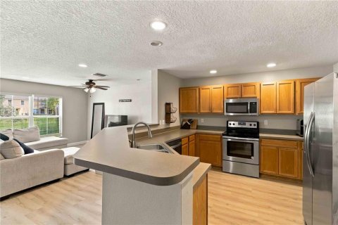 Touwnhouse à vendre à Riverview, Floride: 2 chambres, 128.76 m2 № 2384357 - photo 3