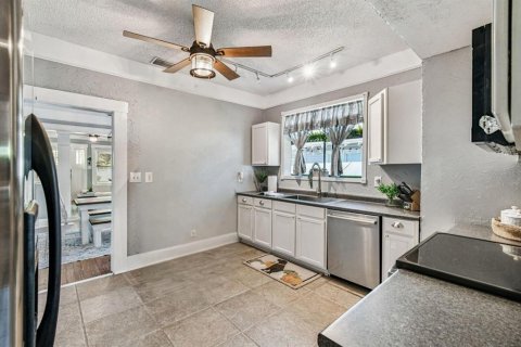 Casa en venta en Tampa, Florida, 3 dormitorios, 131.74 m2 № 2122081 - foto 16