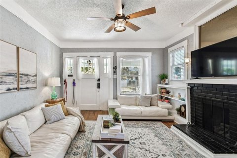 Casa en venta en Tampa, Florida, 3 dormitorios, 131.74 m2 № 2122081 - foto 9