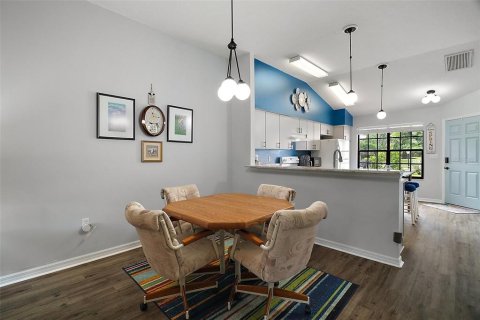 Villa ou maison à vendre à Tavares, Floride: 2 chambres, 95.13 m2 № 1722270 - photo 10