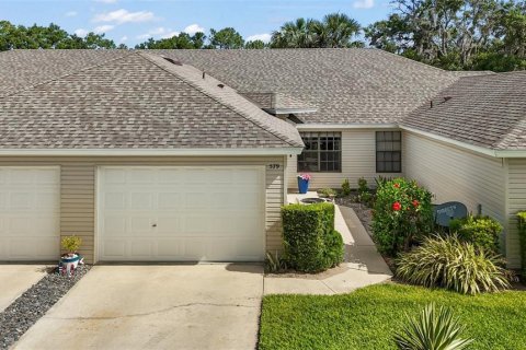 Villa ou maison à vendre à Tavares, Floride: 2 chambres, 95.13 m2 № 1722270 - photo 1