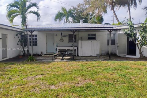 Casa en alquiler en Fort Lauderdale, Florida, 4 dormitorios, 176.14 m2 № 2040995 - foto 22
