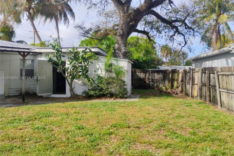 Casa en alquiler en Fort Lauderdale, Florida, 4 dormitorios, 176.14 m2 № 2040995 - foto 23