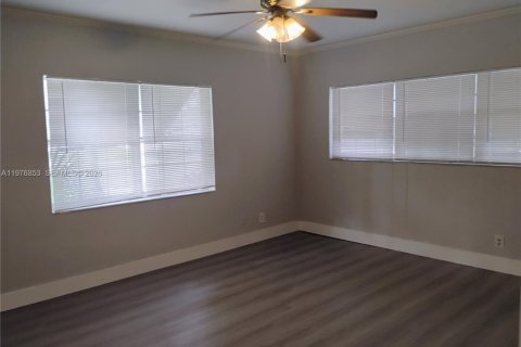 Casa en alquiler en Fort Lauderdale, Florida, 4 dormitorios, 176.14 m2 № 2040995 - foto 14