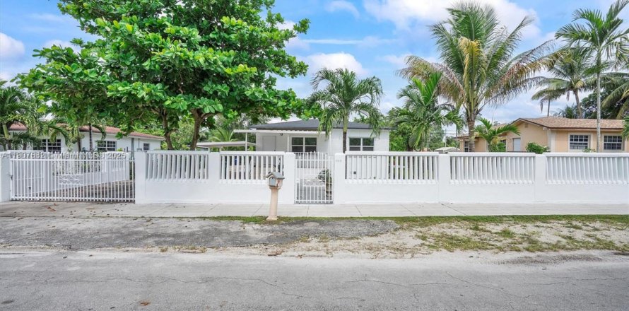 Casa en Miami, Florida 3 dormitorios, 98.57 m2 № 1965699