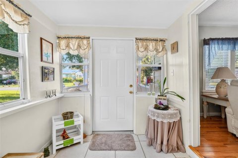 House in Tampa, Florida 2 bedrooms, 90.67 sq.m. № 1886007 - photo 12