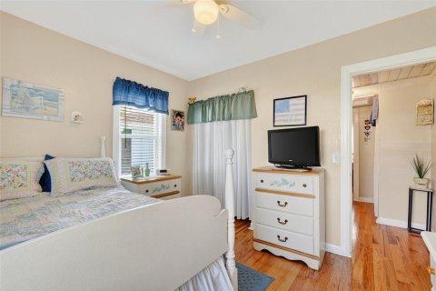 House in Tampa, Florida 2 bedrooms, 90.67 sq.m. № 1886007 - photo 20