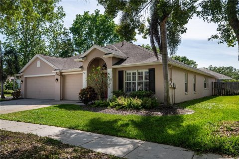 Villa ou maison à Tampa, Floride 4 chambres, 241.36 m2 № 2092740