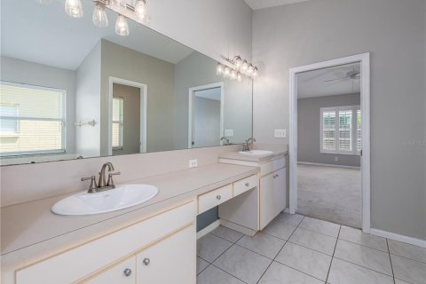Villa ou maison à louer à Tampa, Floride: 4 chambres, 241.36 m2 № 2092740 - photo 18