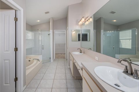 Villa ou maison à louer à Tampa, Floride: 4 chambres, 241.36 m2 № 2092740 - photo 17