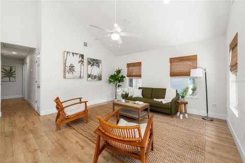 Casa en venta en Gainesville, Florida, 3 dormitorios, 113.34 m2 № 2277705 - foto 4