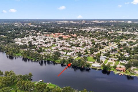 Купить земельный участок в Темпл-Террас, Флорида № 1905692 - фото 17