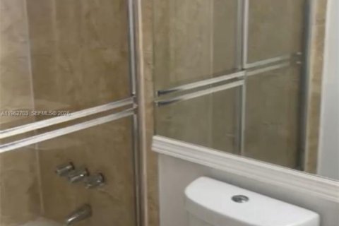 Copropriété à louer à Miami, Floride: 1 chambre, 56.21 m2 № 2023820 - photo 5