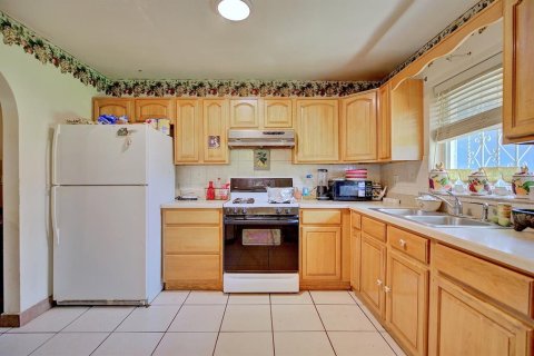 Casa en venta en Wauchula, Florida, 4 dormitorios, 177.63 m2 № 1915049 - foto 11