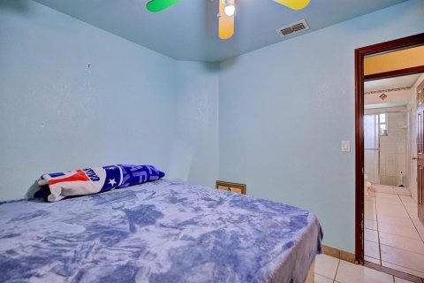 Casa en venta en Wauchula, Florida, 4 dormitorios, 177.63 m2 № 1915049 - foto 17