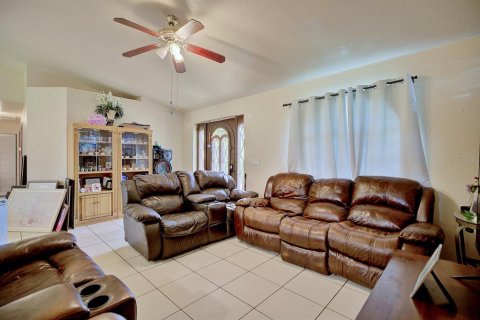 Casa en venta en Wauchula, Florida, 4 dormitorios, 177.63 m2 № 1915049 - foto 5