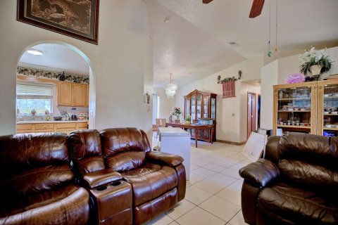 Casa en venta en Wauchula, Florida, 4 dormitorios, 177.63 m2 № 1915049 - foto 6