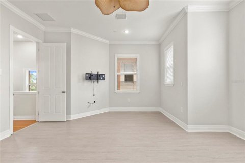 Townhouse in Tampa, Florida 2 bedrooms, 186.18 sq.m. № 2198554 - photo 25