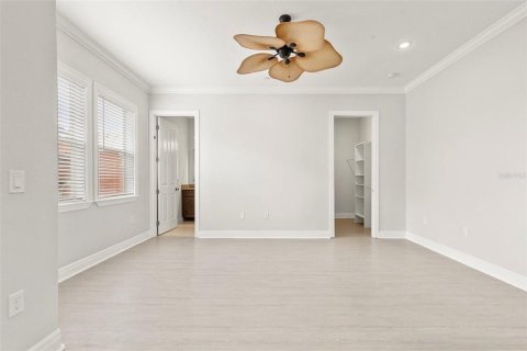 Townhouse in Tampa, Florida 2 bedrooms, 186.18 sq.m. № 2198554 - photo 26