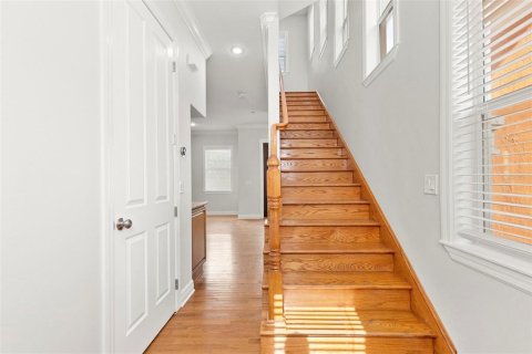 Townhouse in Tampa, Florida 2 bedrooms, 186.18 sq.m. № 2198554 - photo 21