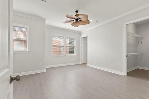 Townhouse in Tampa, Florida 2 bedrooms, 186.18 sq.m. № 2198554 - photo 23