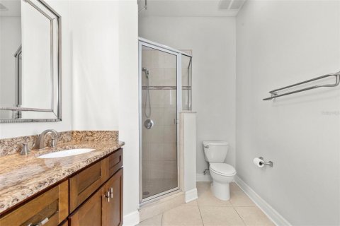 Townhouse in Tampa, Florida 2 bedrooms, 186.18 sq.m. № 2198554 - photo 28
