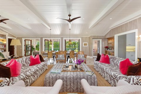House in Palm Beach, Florida 4 bedrooms, 324.14 sq.m. № 2187352 - photo 6
