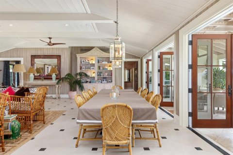 House in Palm Beach, Florida 4 bedrooms, 324.14 sq.m. № 2187352 - photo 12