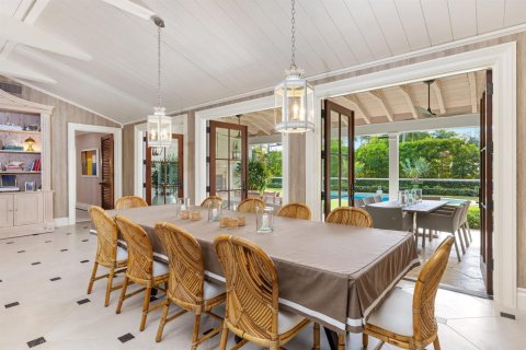 House in Palm Beach, Florida 4 bedrooms, 324.14 sq.m. № 2187352 - photo 13