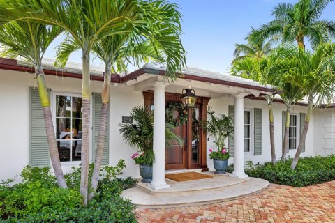 House in Palm Beach, Florida 4 bedrooms, 324.14 sq.m. № 2187352 - photo 3