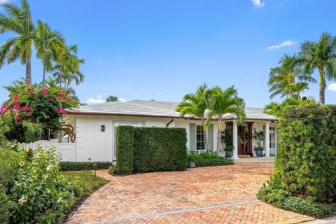 House in Palm Beach, Florida 4 bedrooms, 324.14 sq.m. № 2187352 - photo 2