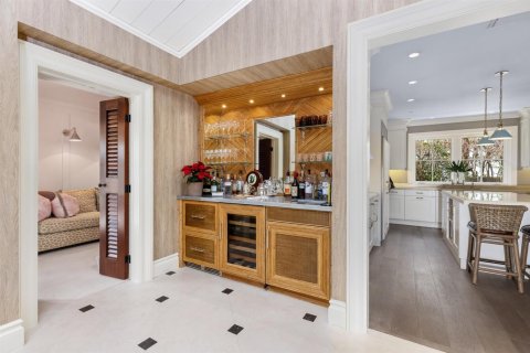 House in Palm Beach, Florida 4 bedrooms, 324.14 sq.m. № 2187352 - photo 14