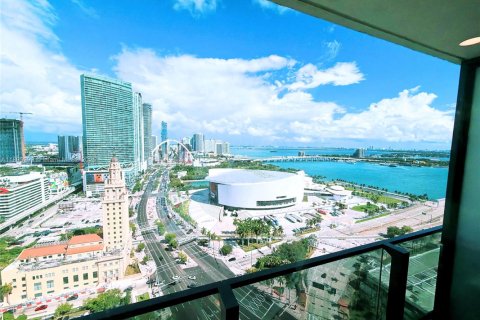 Condo in Miami, Florida, 1 bedroom  № 2035577 - photo 18