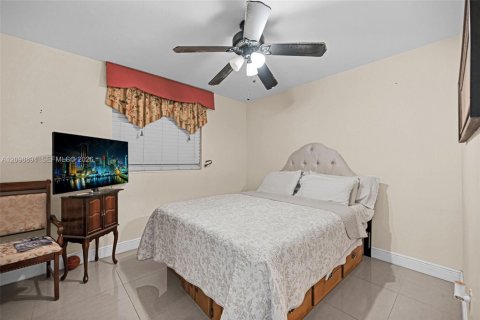 Casa en venta en Hollywood, Florida, 4 dormitorios, 164.72 m2 № 2401466 - foto 20
