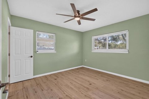 House in Tarpon Springs, Florida 3 bedrooms, 112.97 sq.m. № 2394234 - photo 17
