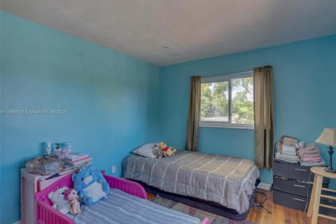 Купить виллу или дом в Лодердейл-Лейкс, Флорида 5 спален, 210.8м2, № 1947135 - фото 24